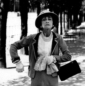 Coco Chanel, un símbolo de la mujer moderna y activa del siglo XX –  MujerEmprendedora